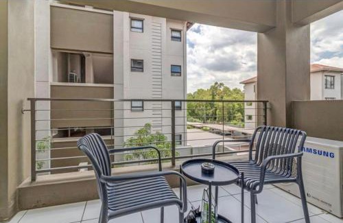 Lone Hill Apartment | 1 bedroom apartment in lonehill
