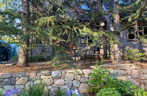 Falmouth Apartment | 1-bedroom apartment in Falmouth, on bike path, close to beach and town