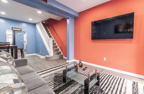 Downtown Baltimore Apartment | 1-bedroom apartment just 8 minutes drive to Oriole Park at Camden Yards