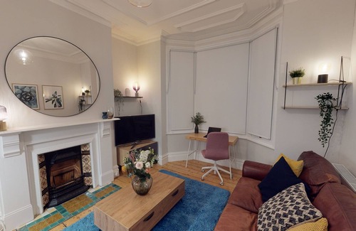 Shaftesbury House | 1 bedroom apartment. Near to Clapham Common