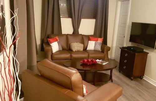 Downtown Gatineau Apartment | 1-Bedroom Apartment Sweet #8 by Amazing Property Rentals