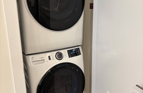 Downtown Houston Apartment | 1-bedroom apartment with fitness room and AC in phenomenal downtown Houston