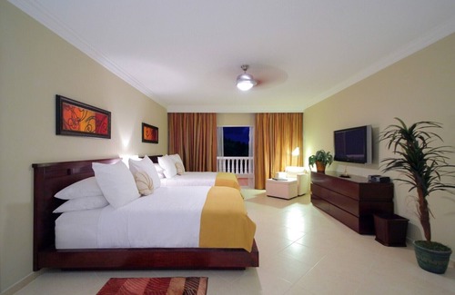 Los Maestros Resort | 1 Bedroom at Lifestyle Resort
