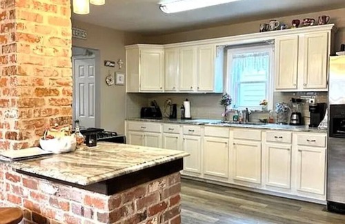 New Orleans House | 1 bedroom available in a house in Marrero with WiFi, AC, Washer& Dryer, and TV.