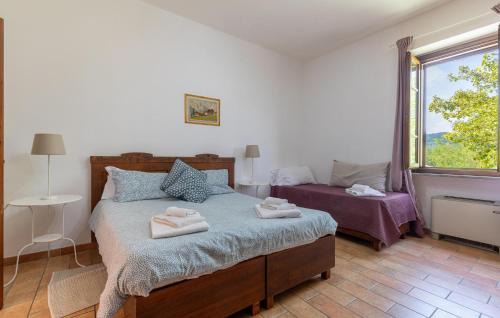 Montone Apartment | 1 Bedroom Awesome Apartment In Montone