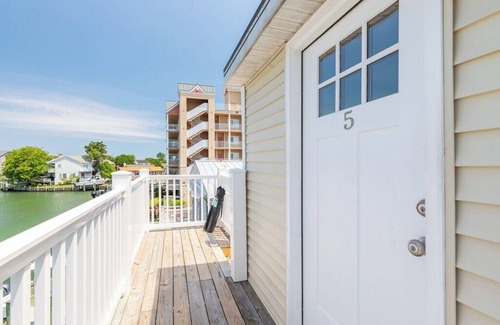 Ocean City Apartment | 1-Bedroom Bayside Canal front Condo. In the heart of downtown OC.