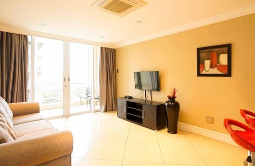 Durban Apartment | 1 Bedroom Beach Apartment Ushaka Durban