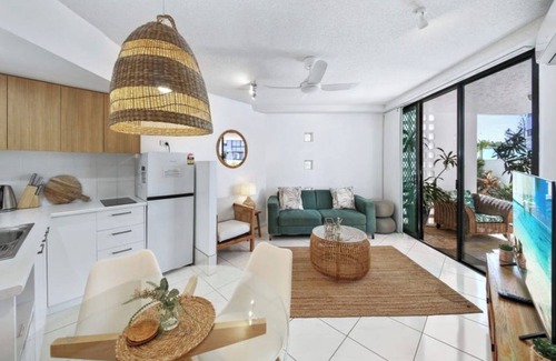 Mooloolaba Resort | 1 bedroom beachside unit Mooloolaba
