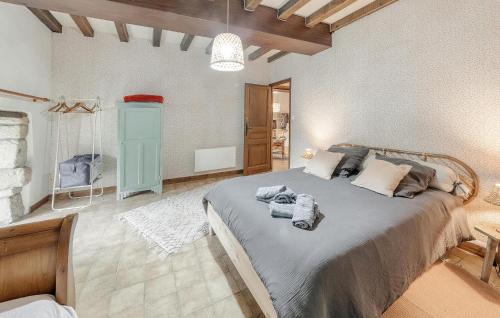 Tremblay Apartment | 1 Bedroom Cozy Apartment In Tremblay