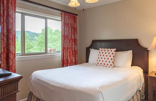 Gatlinburg Resort | 1 Bedroom Condo at MountainLoft Resort