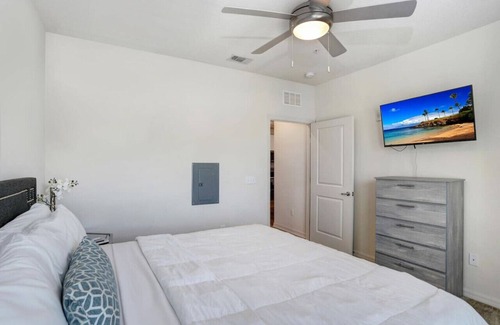 Port Tampa City Apartment | 1 Bedroom Condo /Resort Style - Free Wifi