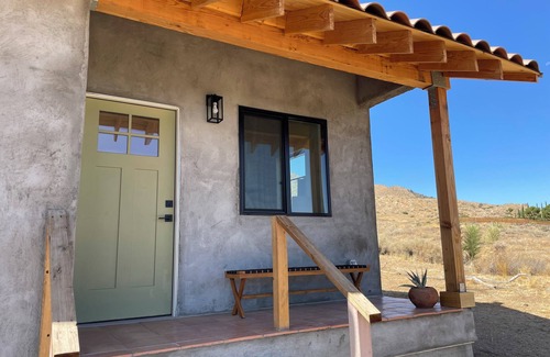Yucca Valley Cottage | 1-bedroom cottage by Joshua Tree National Park entrance. AC, WiFi close to town