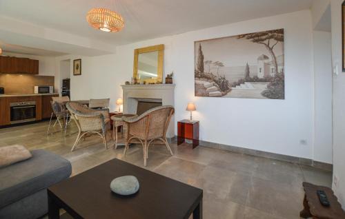 Lozzi Apartment | 1 Bedroom Cozy Apartment In Lozzi