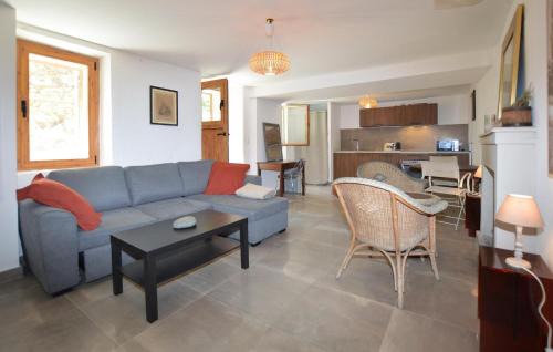 Lozzi Apartment | 1 Bedroom Cozy Apartment In Lozzi