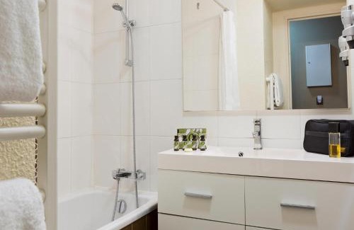 Ferney-Voltaire Apartment | 1-bedroom cozy comfort studio for 2 people