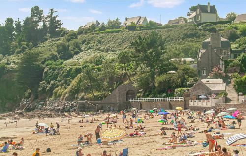 Plouezec House | 1 Bedroom Cozy Home In Plouézec