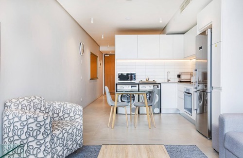 Green Point Apartment | 1 Bedroom De Waterkant Mountain View Apartment