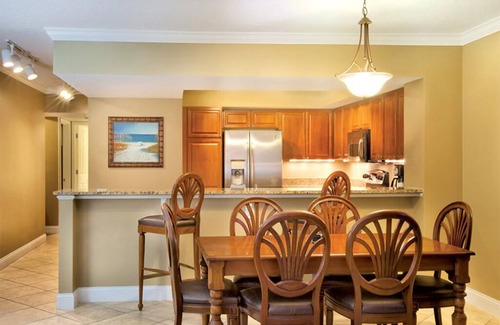 Panama City Beach Resort | 1 Bedroom Deluxe, on Panama City Beach, Sleeps 4, Full Kitchen!