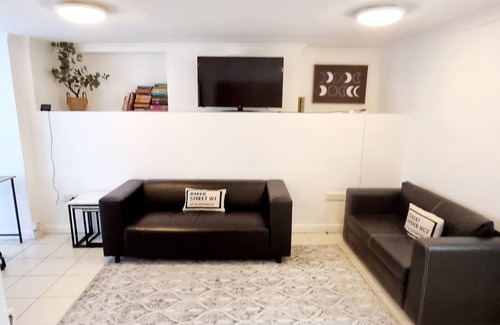 Gravesend Apartment | 1 Bedroom Flat 2 Min Walk to Station & Town Centre