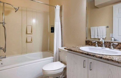 Canyon Corridor Hotel | 1 Bedroom - Full Kitchen 2 Nights FRI SAT Palm Springs/Coachella Weekend