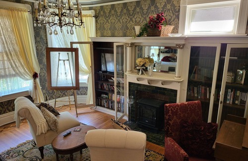 Decatur Apartment | 1 bedroom furnished suite perfect for traveling professional.