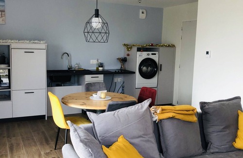 Guisseny Apartment | 1-bedroom gîte with access to covered, heated swimming pool. 2 steps from the sea