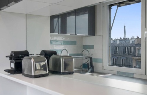 8th Arrondissement Apartment | 1 Bedroom#Haussmann#Amazing view#EffeilTower#AC