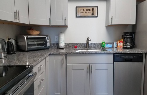 Bangor Apartment | 1 Bedroom,in a secured building, centrally located in Bangor Maine