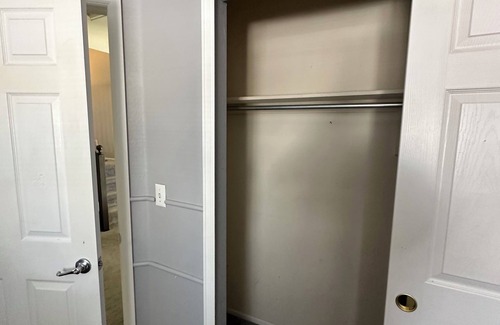 Westridge House | 1 Bedroom in a Roomate Shared home in delightful Highlands Ranch with WiFi, AC