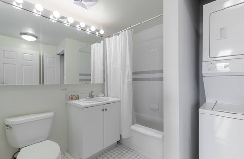 Downtown Jersey City Apartment | 1 Bedroom in the Heart of Downtown Jersey City