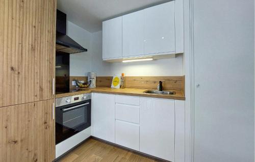 Muzillac Apartment | 1 Bedroom Lovely Apartment In Muzillac