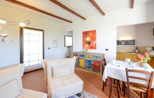 Forcoli House | 1 Bedroom Lovely Home In Palaia