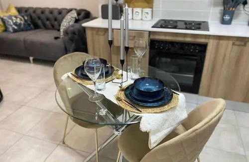 Greater Johannesburg Metropolitan Area Apartment | 1 bedroom Luxurious Apartment in Sandton