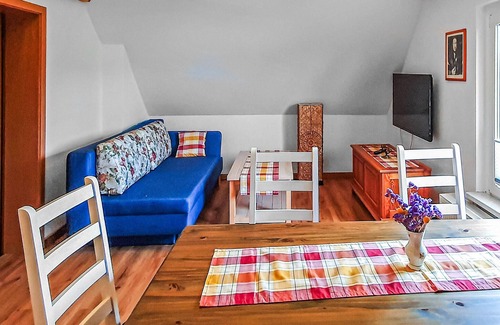 Lewitzrand Apartment | 1 bedroom nice apartment in Raduhn