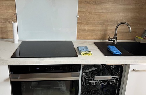 Issy-les-Moulineaux House | 1 Bedroom Private vacation home in Issy-les-Moulineaux