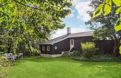 Lyngsbæk Strand House | 1 bedroom pet friendly home in Ebeltoft