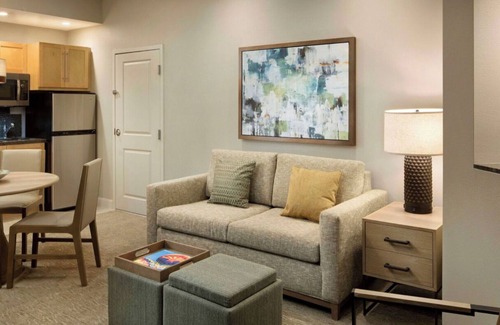 Paradise Valley Village Villa | 1 Bedroom Premium {Larger} Villa