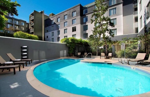 Downtown Oakland House | 1 Bedroom Private Vacation Home In Oakland