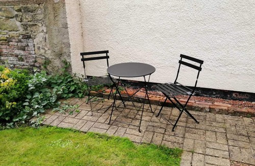 Morpeth House | 1 Bedroom - Sleeps 4 - Parking on site