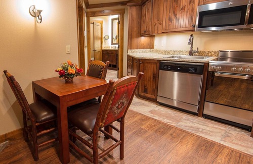 Gatlinburg Resort | 1-bedroom + Sofa bed at WESTGATE RESORT! All the amenities included!