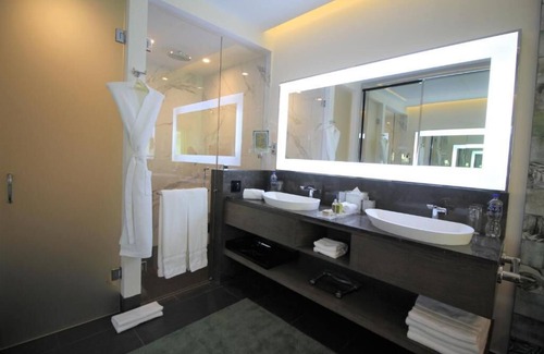 Cancun Resort | 1 Bedroom Suite All Inclusive included at Garza Blanca Resort Cancun