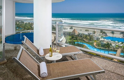 Playa Diamante Resort | 1 Bedroom Suite at the Grand Mayan, Acapulco