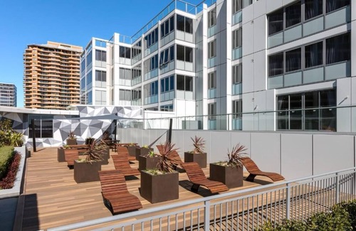 Bondi Junction Apartment | 1-Bedroom Suite Near to Bondi Beach Sydney