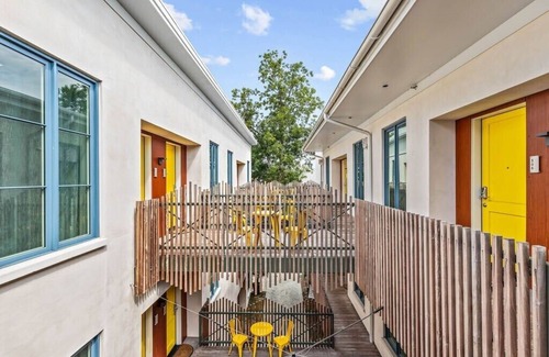 Cannonborough Elliotborough Apartment | 1 Bedroom Suite, Complimentary High-speed WiFi!