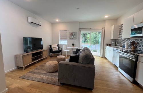 Chattanooga House | 1-bedroom vacation home just 10 minutes from Lookout Mountain Incline Railway