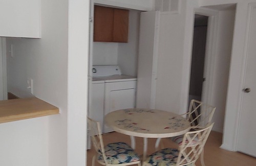 Far North Dallas Condo | 1 bedroom with fireplace