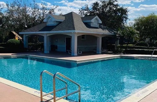 Orlando Apartment | 1 bedroom with pool! in Avalon Park Orlando