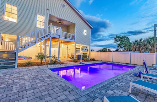 Atlantic Beach House | 1 blk to Beach|Htd Pool|HotTub|Mini Golf|Gm Room