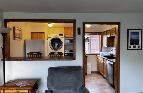 Seward House | 1 Block from the Bay!