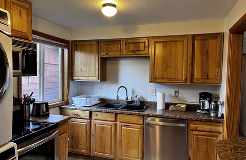 Seward House | 1 Block from the Bay!
